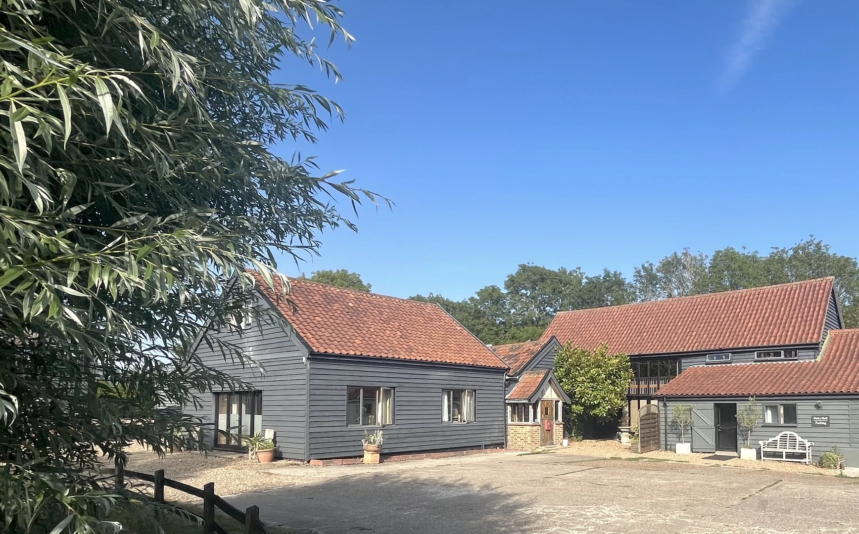 The main picture of the cottage